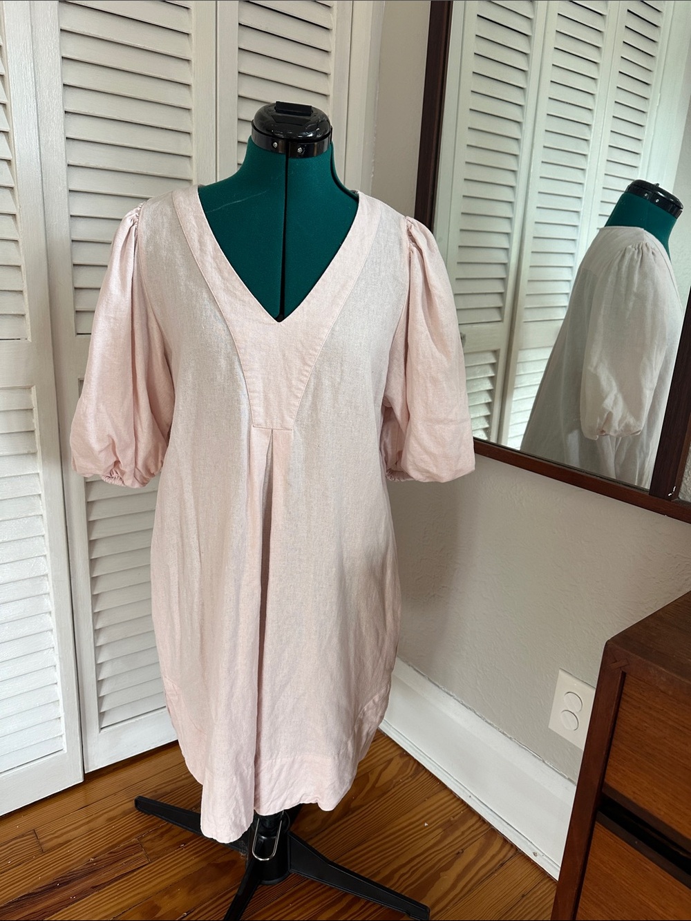 Cynthia Rowley Soft Pink V-Neck Puff Sleeve Tunic